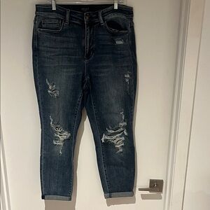Judy Blue Dark Wash Distressed Cropped Jeans